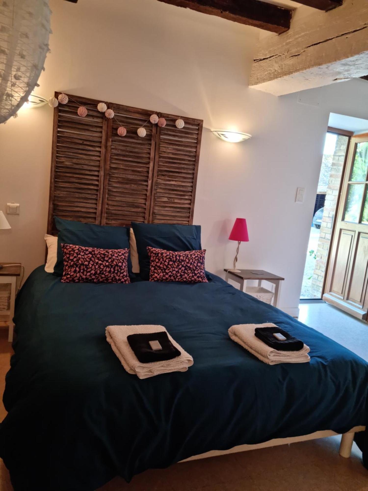 L 'Aupinouse Chambre Double Pivoine Avec Salle D'Eau Privative La Suze-sur-Sarthe Buitenkant foto